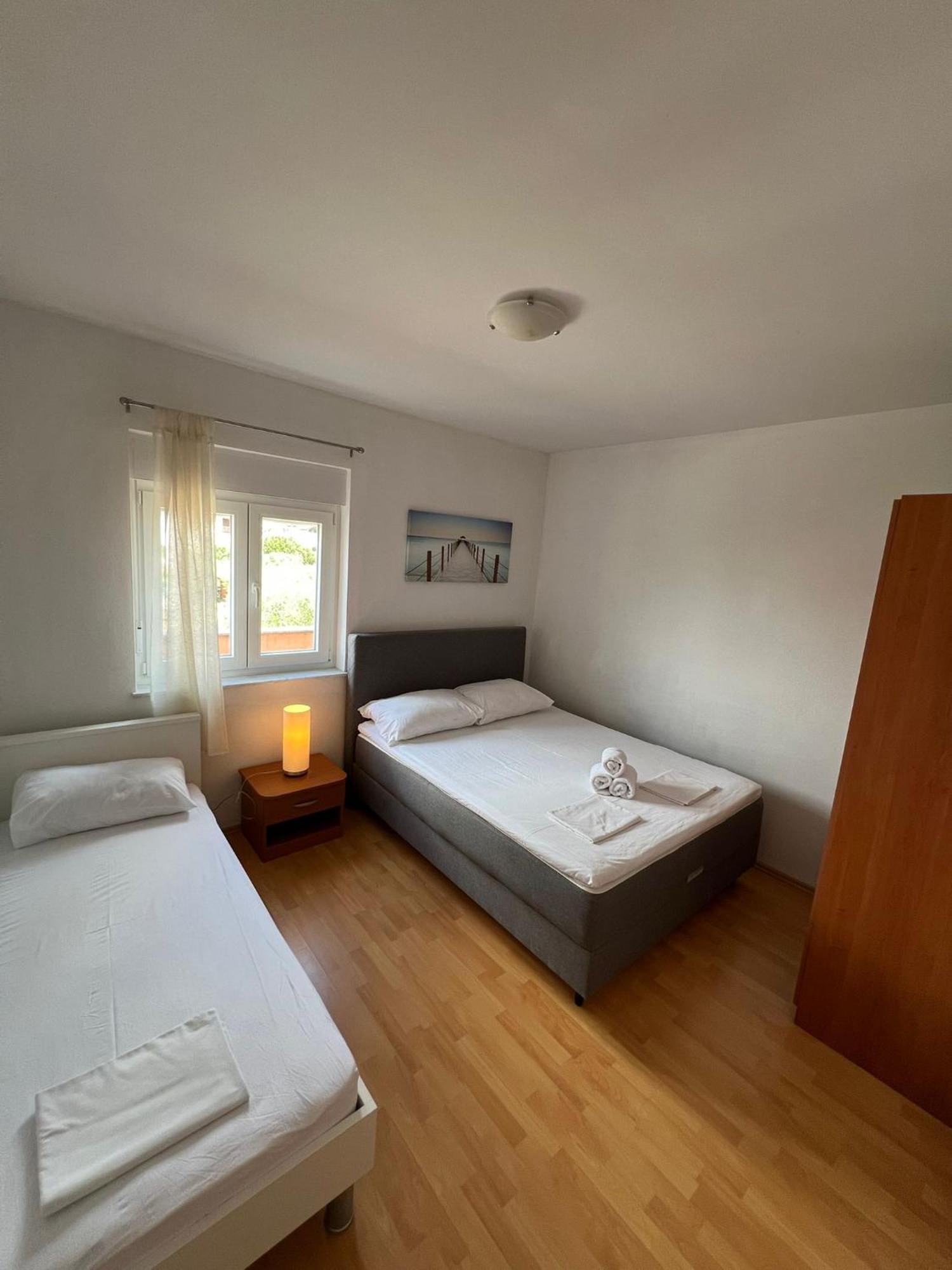 Apartment A&B Biograd Na Moru Esterno foto